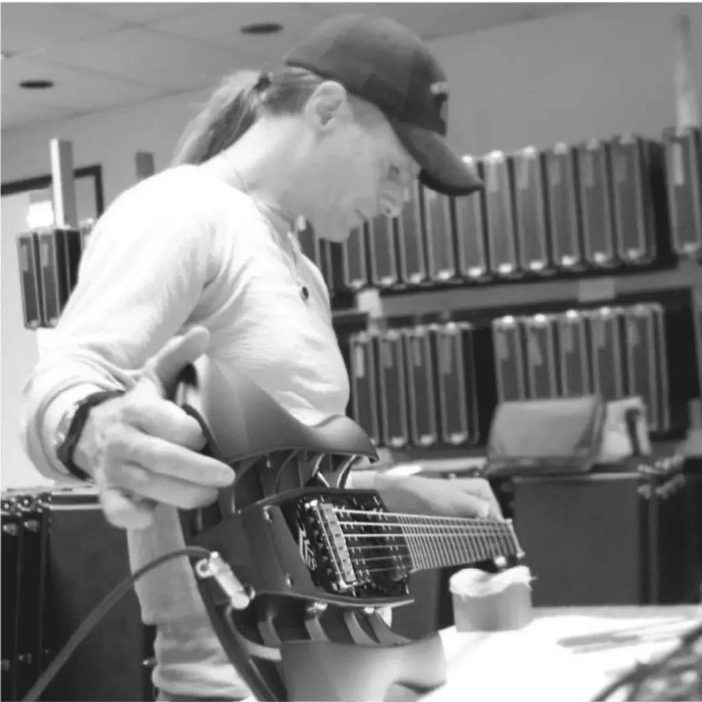 RKS Guitar Product Design in Business Week